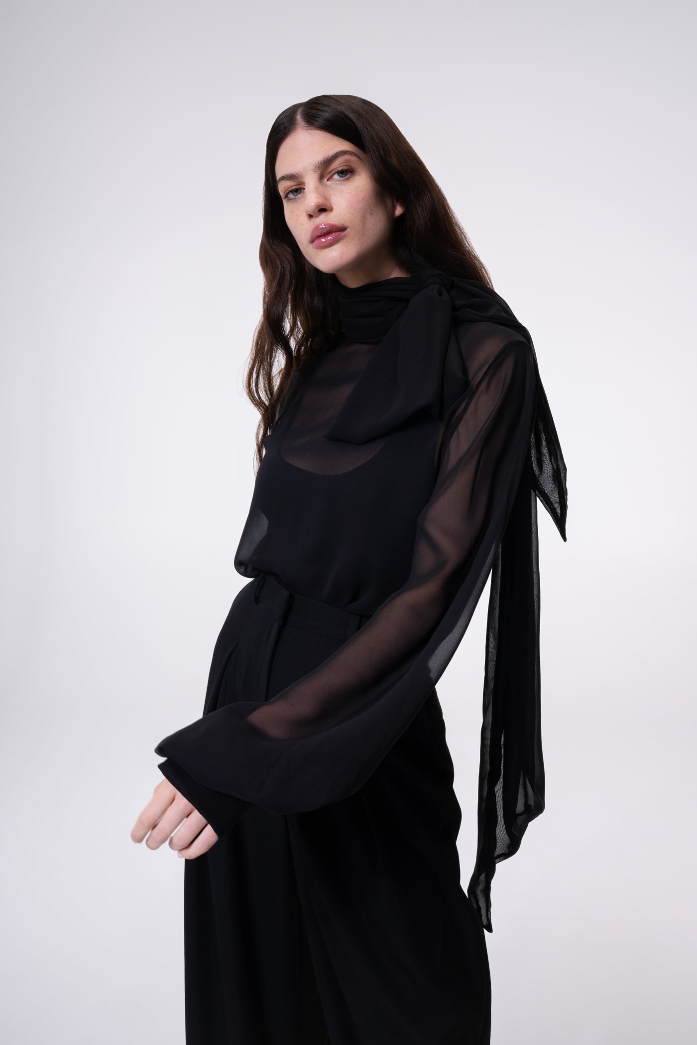 The Bow Blouse Black